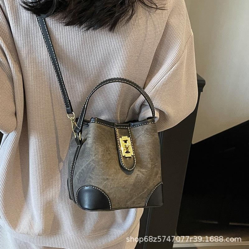 Vintage Handbag Bag Women's 2025 New High-end Niche Design Fashionable and Versatile One-shoulder Crossbody Bucket Bag