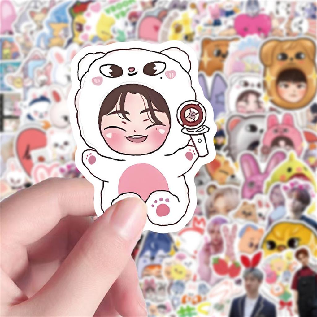 52 naklejki koreańskich celebrytów, naklejki DIY dla męskich celebrytów, winylowe wodoodporne naklejki na zeszyt