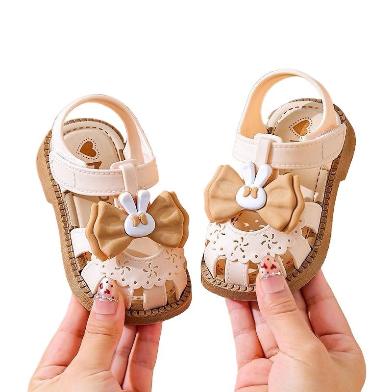 Neue Sommer-Sandalen für Mädchen, weiche Sohle, atmungsaktiv, Kindersandalen für den Strand, rutschfest, Prinzessinnen-Sandalen, Freizeit-Schuhe für Kinder