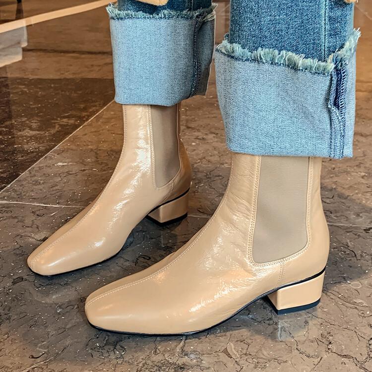 Francouzské čtvercové špičky střední podpatek silný podpatek krátké boty dámské 2025 podzim a zima nové korejská verze hovězí kůže jednoduché a všestranné elastické