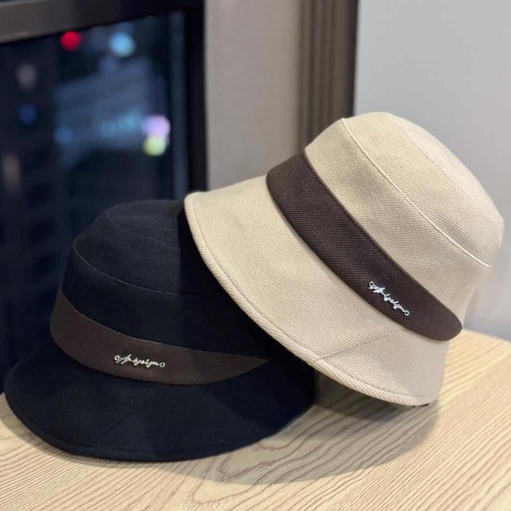 British Retro Woolen Fisherman Hat for Women in Autumn and Winter Elegant and Warm Basin Hat Fashionable and Versatile Showing Face and Trendy