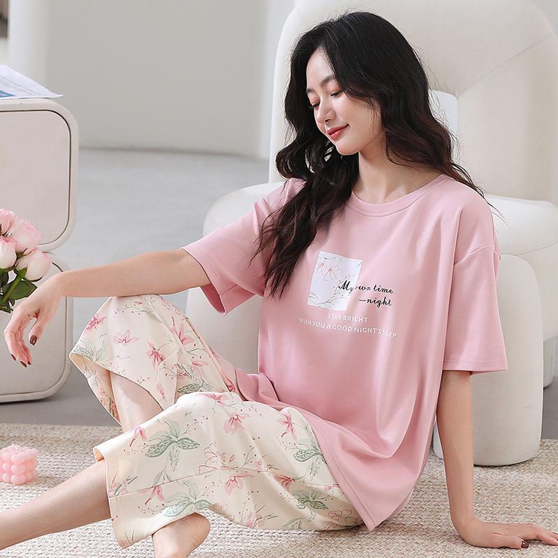 Pajamas Women's 1011 New Summer Women's Modal Cotton Short-sleeved Cropped Pants Cool Summer Loungewear Set