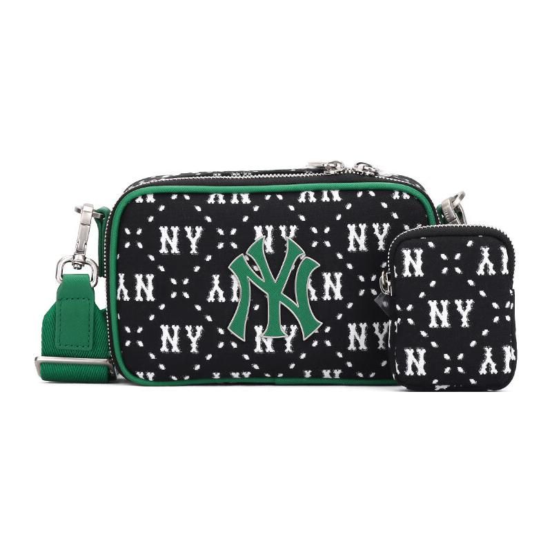 

MLB New York Yankees Zipper Casual Large Logo Print Vintage Floral Adjustable Shoulder Strap Camera Bag Women Shoulder Bag Black 3ACRS013N-50BKS One Size