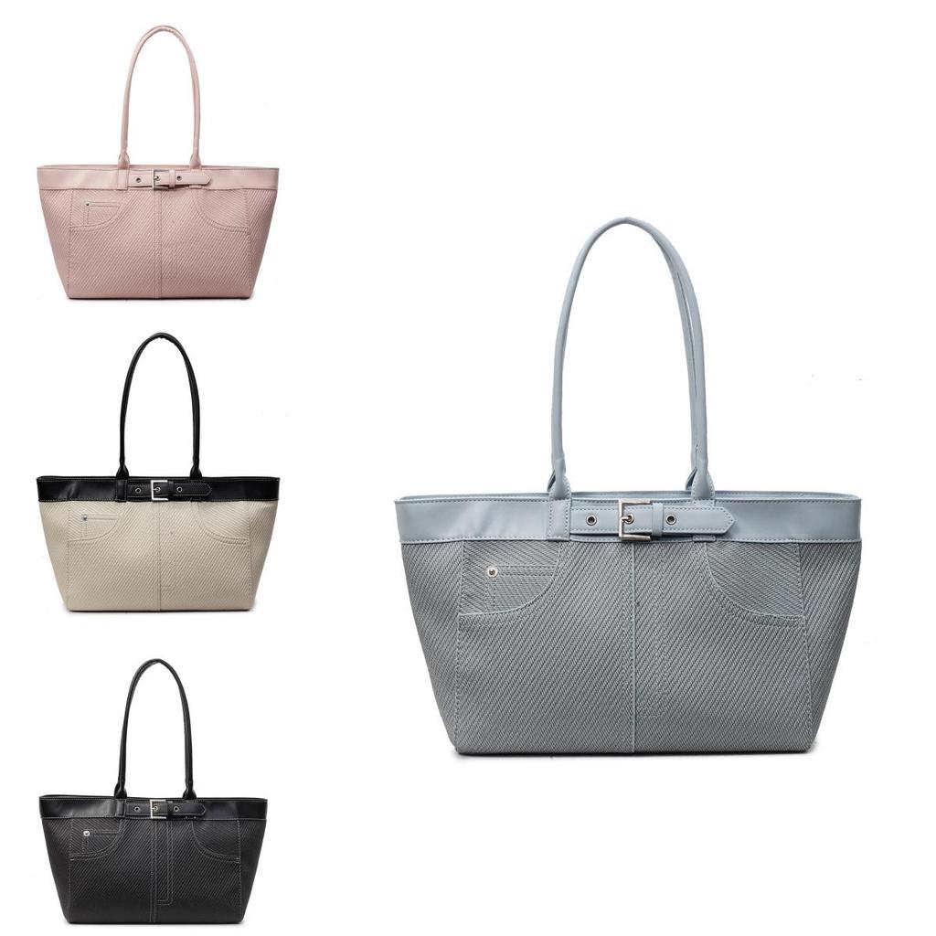 Minimalist Large Capacity Bag For Women With Zipper Closure And Inner Pocket