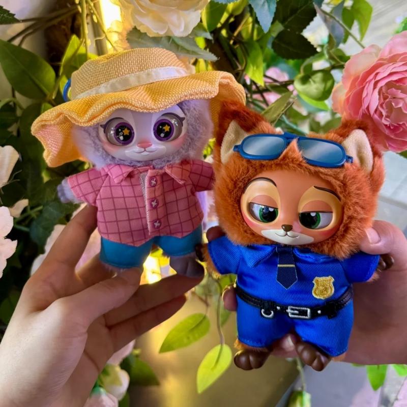 2025 New Authentic Zootopia Judy Rabbit Nick Fox Sheep Blind Box Disney Character Model Pendant Mystery Box Toy Keychain Gift