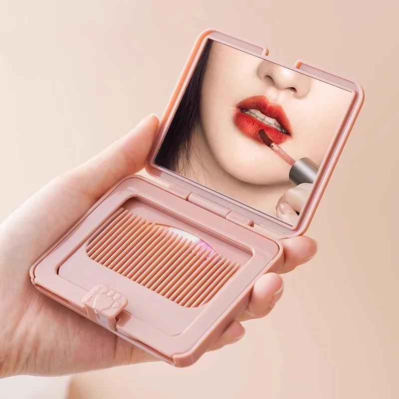 

Cute Cartoon Small Comb with Mirror Portable Mini Pocket Comb Outdoor Traveling Hairdressing Comb Personal Hair Styling Tools