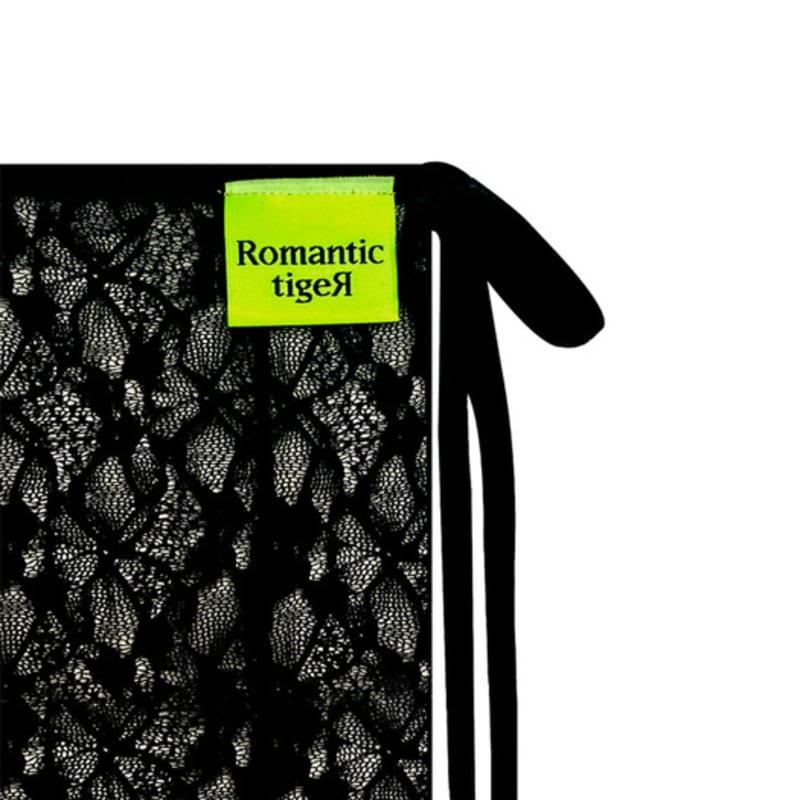 Romantic tiger lace tied ribbon knee high stockings (black)