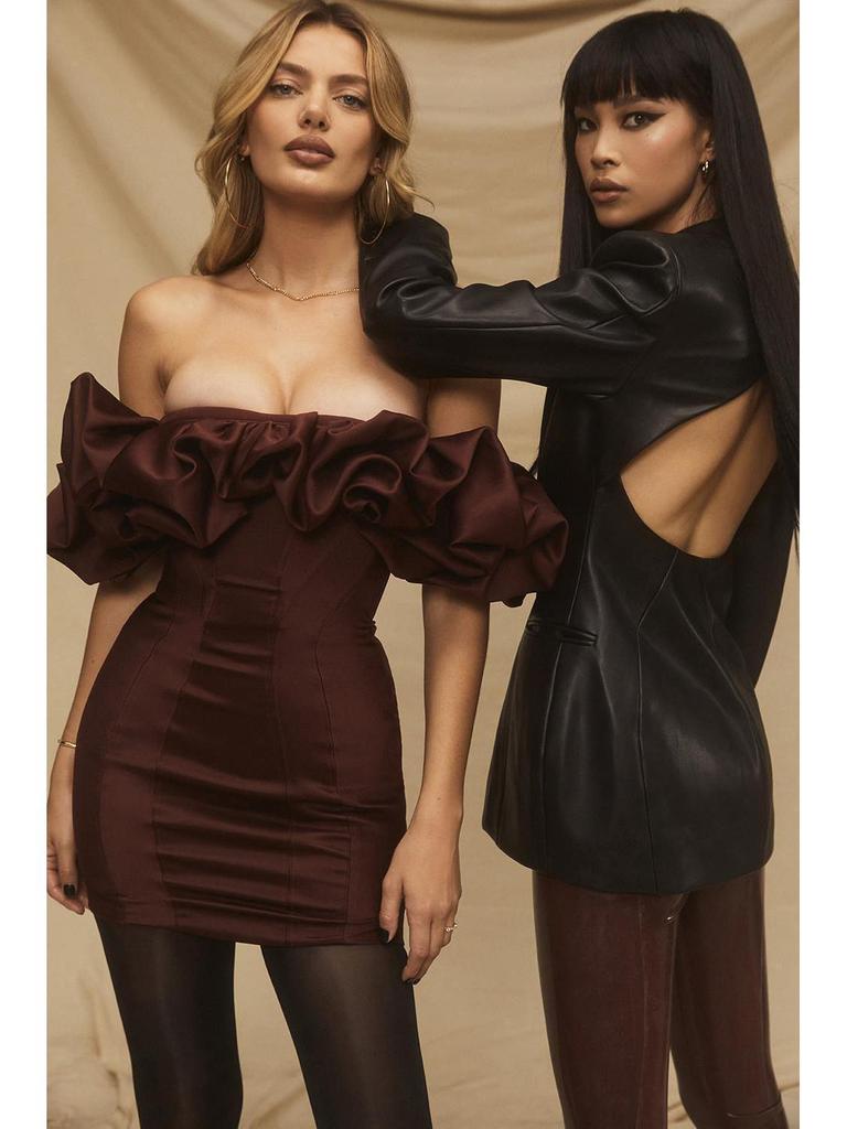 Elegant One-Shoulder Strapless Ruffle Dress with Waist-Hugging Fit and Hip-Wrapping Short Skirt