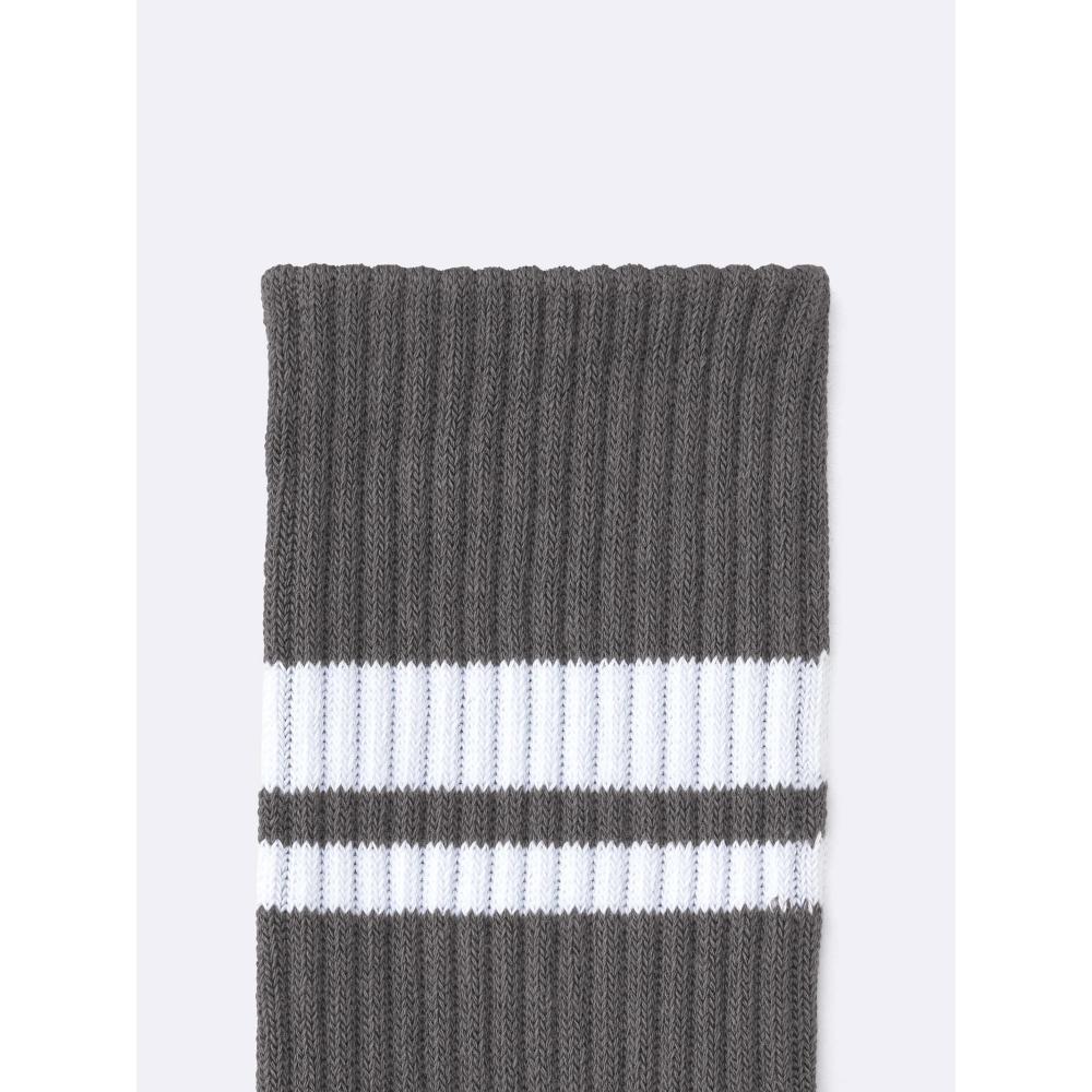 GU by Uniqlo Hohe Knöchelsocken Linie