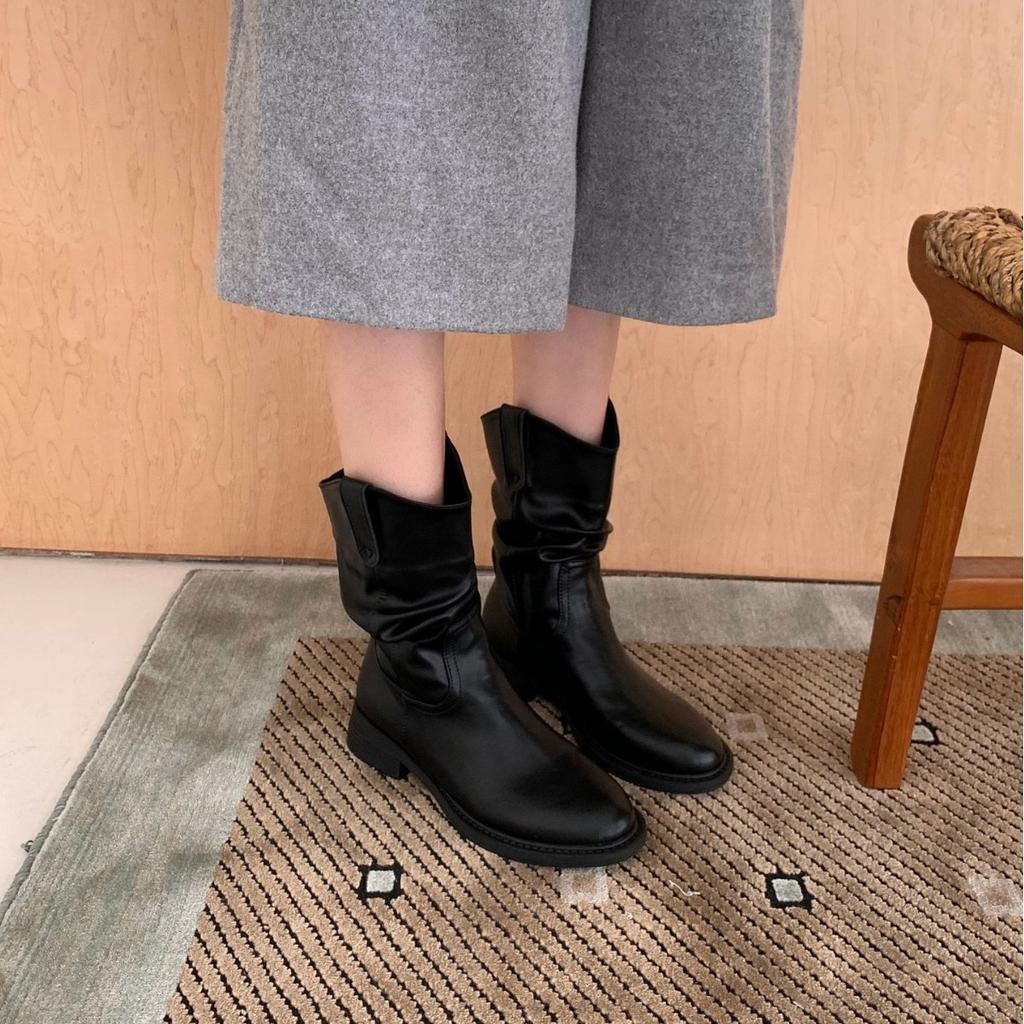 2025 New Round Head Pleated Thick Heel Low Tube Thin Martin Autumn and Winter Hot Girl Women Martin Boots