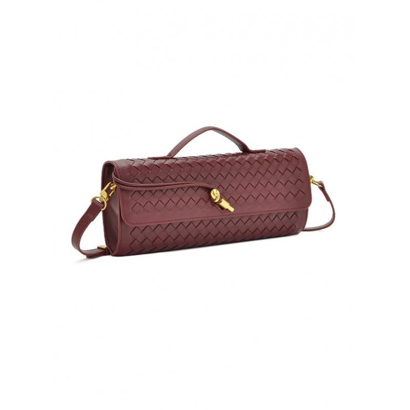 [Strict Selection] Niche Woven One-Shoulder Dinner Baguette Bag Fashionable Horizontal Clutch Bag Versatile Women'S Oblique Span Bag