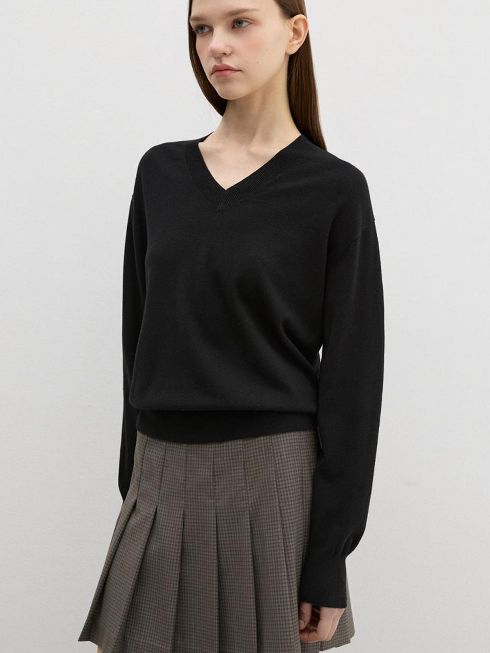 Sistina Loose Fit V-Neck Knit_Askpop11620_Bk Black/55
