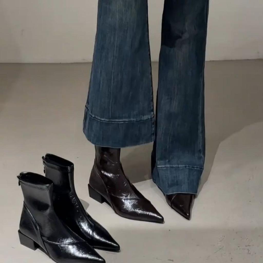Foreign style fashionable and versatile with skirts, fashion boots, small fragrant style solid color comfortable pointed boots, children's new models