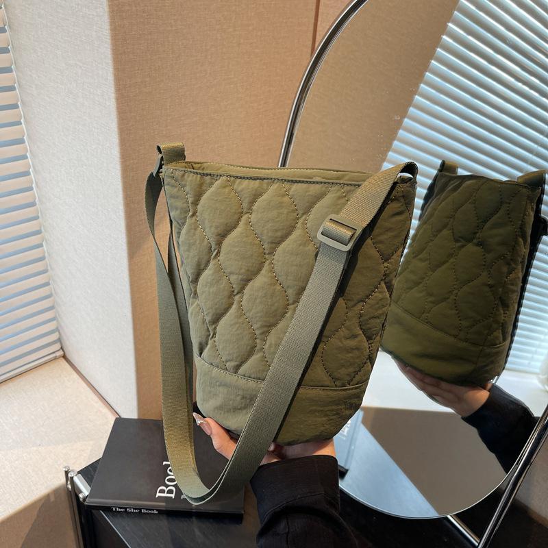 Korean Style Versatile Women Crossbody Bag Solid Color Adjustable Straps Cotton Clothing Bag Diamond Grid Tote Bag for Women