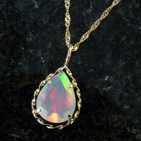 and My Jewelry 18K Gold Natural Opal Necklace Pendant [Your Box] (Pear Shape) [Gift Wrapped]