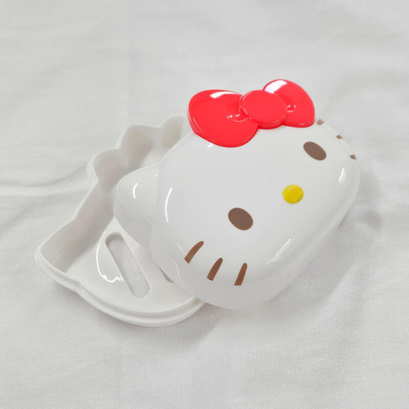 Sanrio Hello Kitty Lid Drain Soap Case