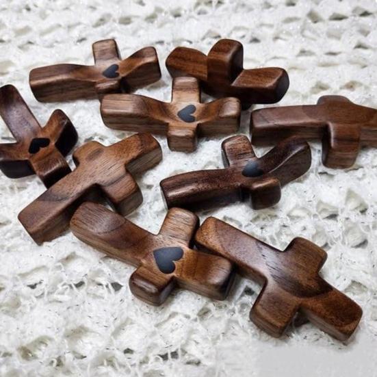 Handcrafted Wooden Fidget Cross Pocket Prayer Cross Fingertip Stress Relief Cross Gadget