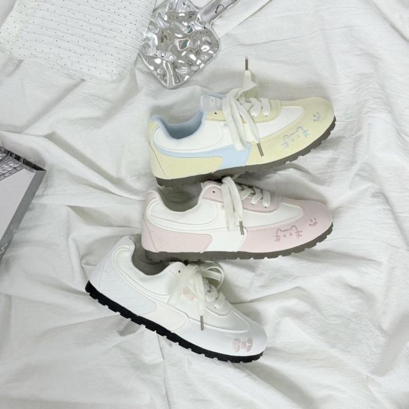 High-value thick-soled niche sweet board shoes for women's new versatile and lightweight women's shoes, small white shoes for women