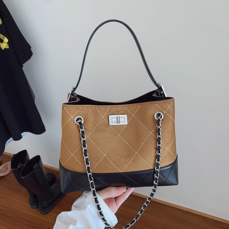 Rhombus chain bag women's large-capacity 2025 new autumn and winter leisure niche design single shoulder messenger bag bucket bag