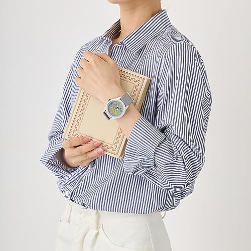 Q&Q SmileSolar Disney Collection Winnie the Pooh Watch, Solar, Analog, Waterproof, Urethane Strap, R00A-502VK