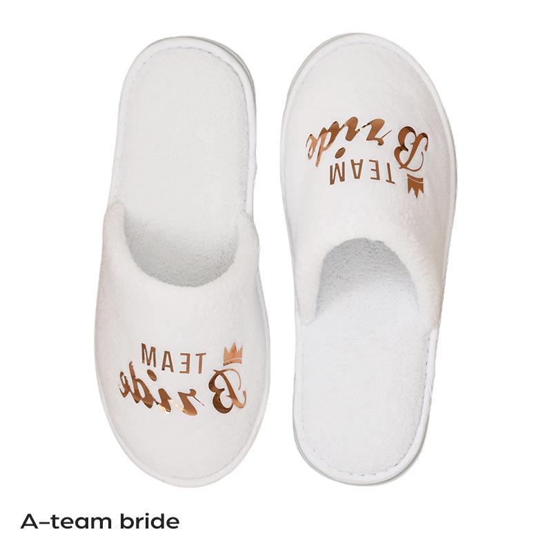 Fashion Bridal Party Slippers Set, Coral velvet Close-toe With Golden Letter Lightweight Plush Cozy Flats, Non-slip Soft Sole For Bride