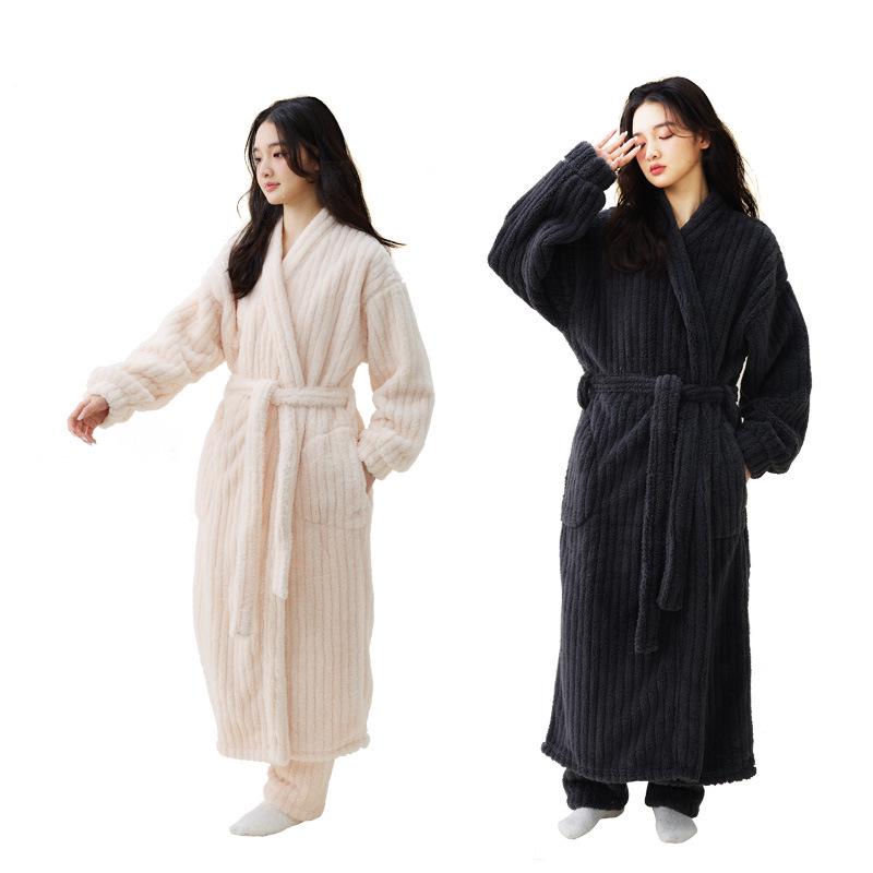 Women's Long Flannel Fleece Bathrobe - Thick, Warm, Plus-Size Velvet Robe for Autumn & Winter
