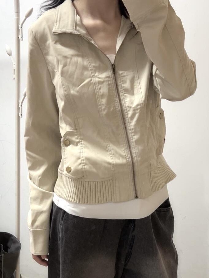 Women's Retro Autumn Lapel Jacket: Chic Thin Cardigan for Versatile Style