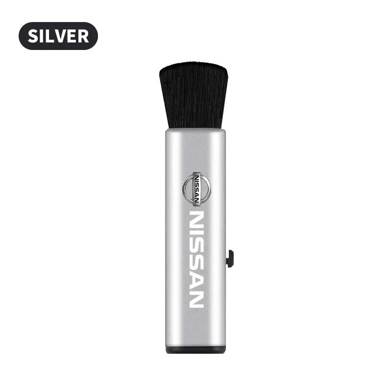 

Adjustable Car Conditioning Air Outlet Brush Retractable Cleaning Brush For Nissan X-trail Almera Qashqai Tiida Auto Accessories