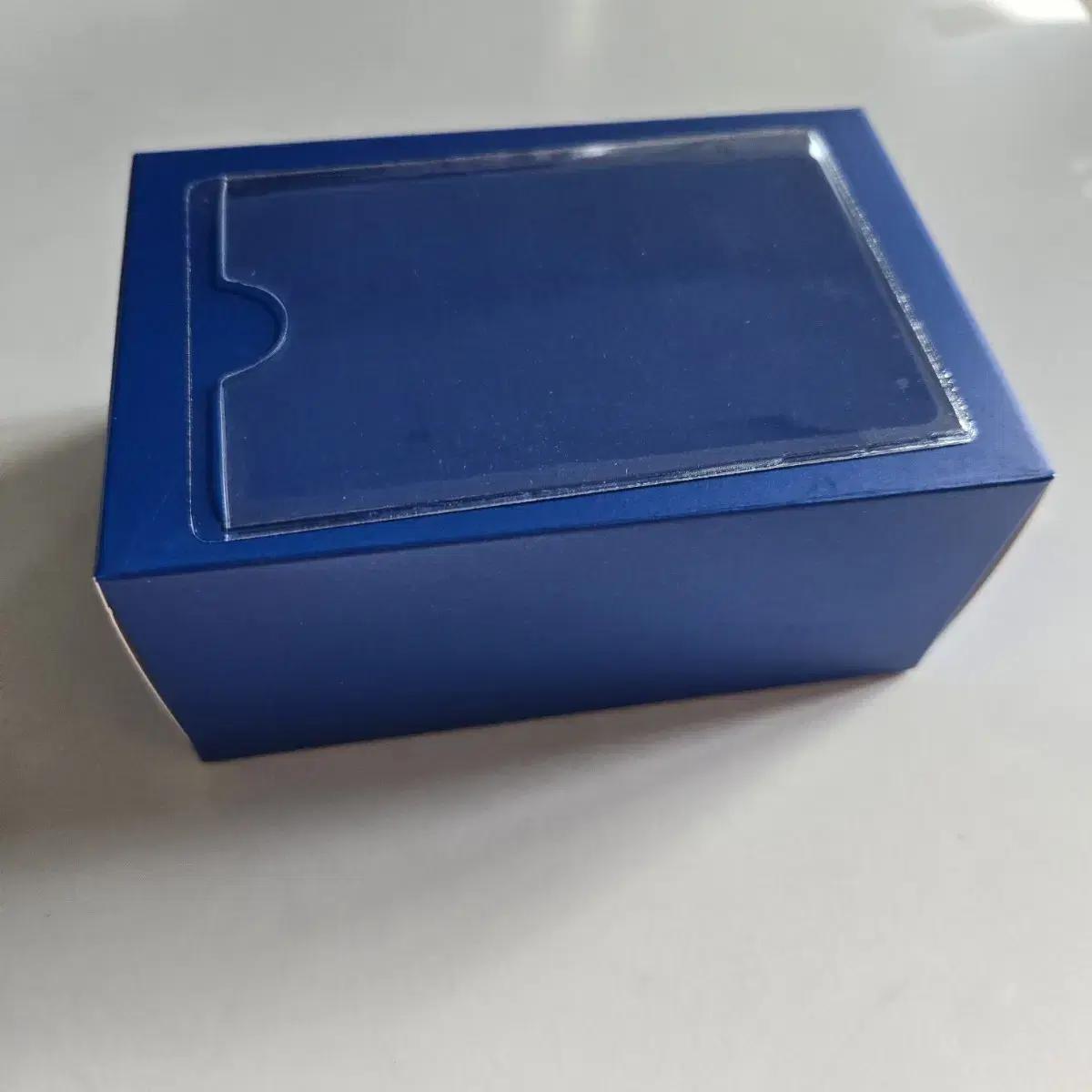 

Подарочная фотокарточка с набором армейского фан-клуба