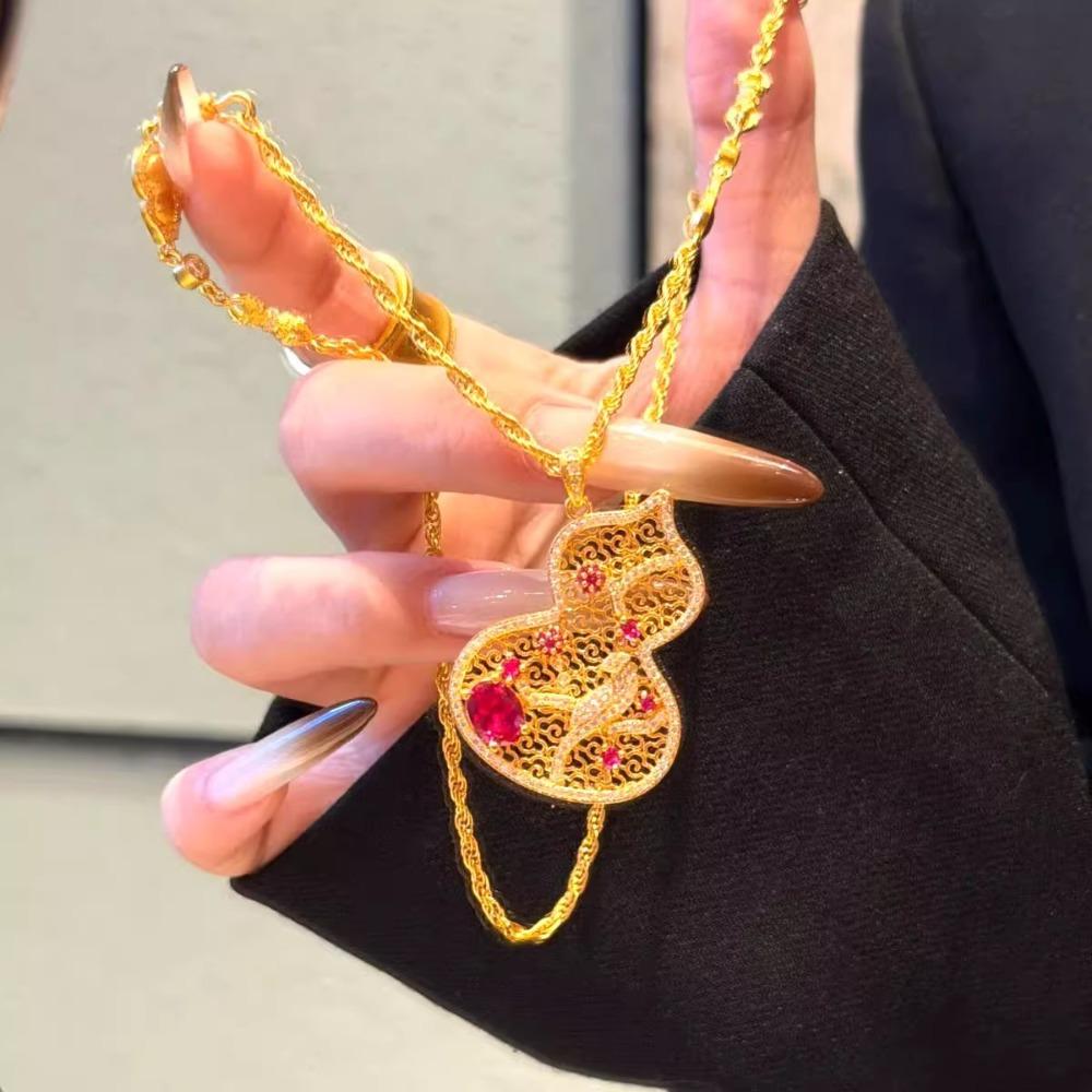 Red Corundum Floral Window Fu Lu Pendant Hollow Colorful Diamond Flower Magpie Plum Gourd Necklace Women