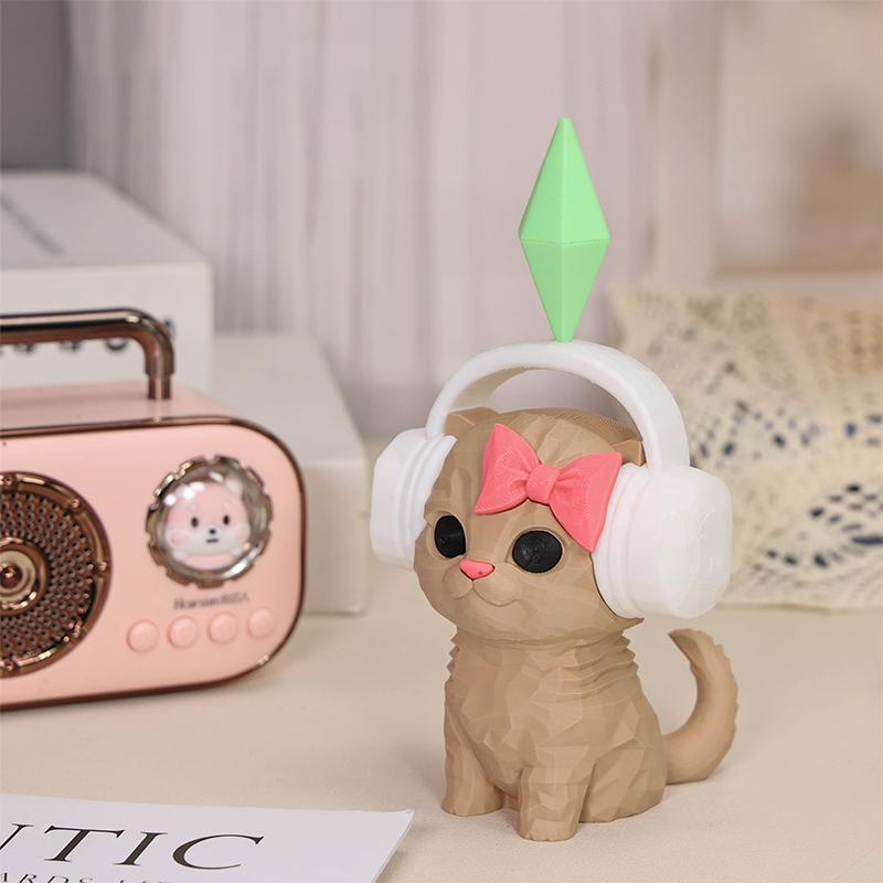 3D Printed Cat Figurine With Headphones & Plumbob Decor-Cute Geometric Kitten Statue,Home Desk Decor,Kawaii Room Accents Gift