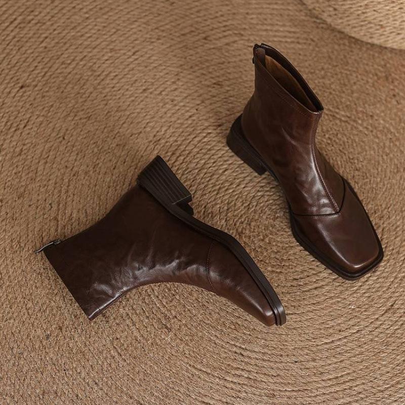 

New women s leather Martin boots solid color rear zipper medium heel large size women s boots sheepskin pointed versatile medium boots women 40