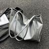 Large-capacity Bag Women's Bag, New Silver Shoulder Bag, College Student Commuter Tote Bag, White and Black Traditional Practice