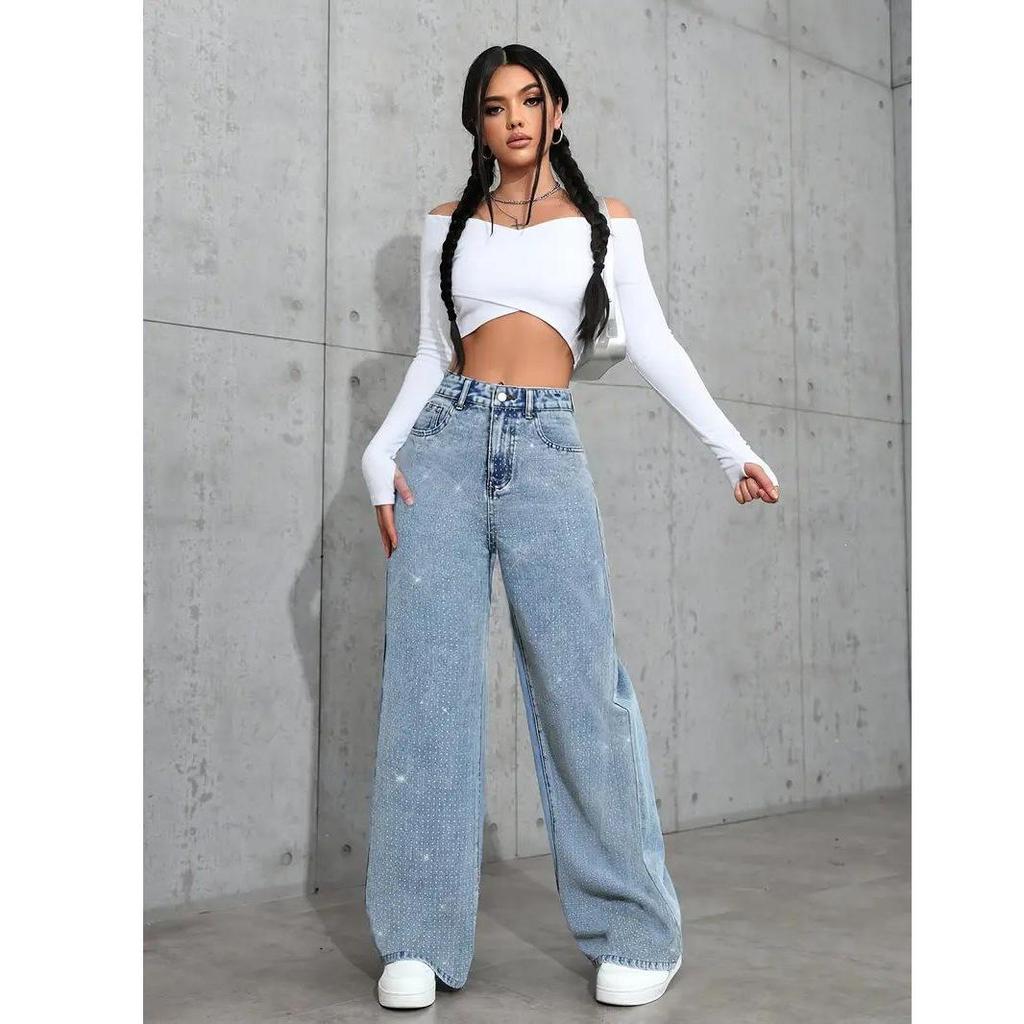Dámské Strečové Džíny Rovného Střihu Ve Velikostech Plus Size S Kamínky V Opraném Denimu.