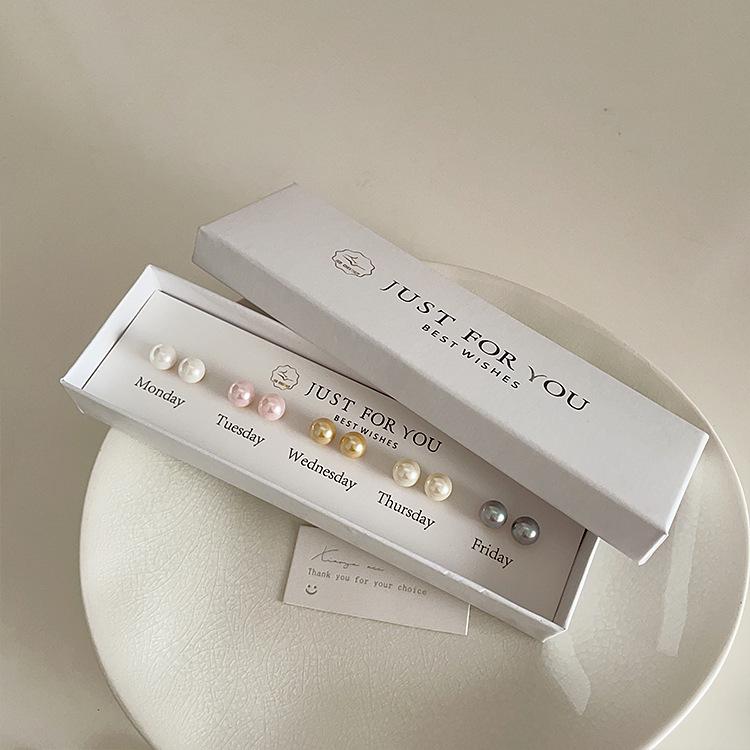 Tygodniowy Zestaw Kolczyków Sztyftów z Perłami Bez Powtórek - Francuski Retro, Prosta, Wszechstronna Biżuteria Modowa dla Kobiet