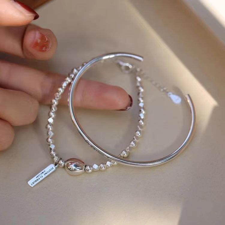 Koreanisches Damen-Smiley-Gesicht Mehrschichtiges Silberperlen-Armband 2024 Design