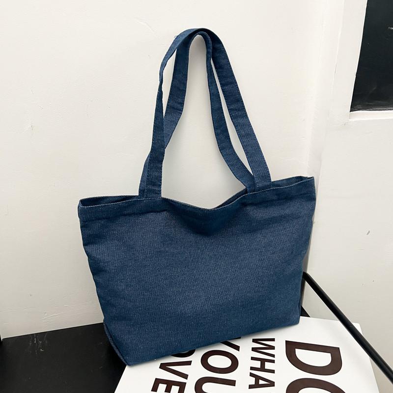 

Trendy Large Capacity Canvas Tote Bag For Women In Black Blue And Dark Blue Perfect For Everyday Use темно-синього кольору