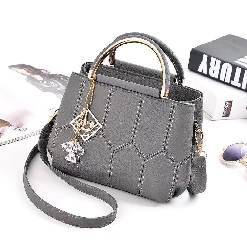 

Small bag new fashion simple handbag trend embroidered thread shoulder messenger bag small 23*13*17 темно-серого