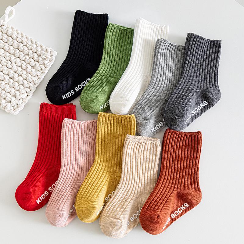 Nowe Jesienne Skarpetki Dziecięce: Bawełniane podkolanówki z podwójną igłą dla dzieci w wieku 1-3 lat, luźny krój, nie krępujące ruchu