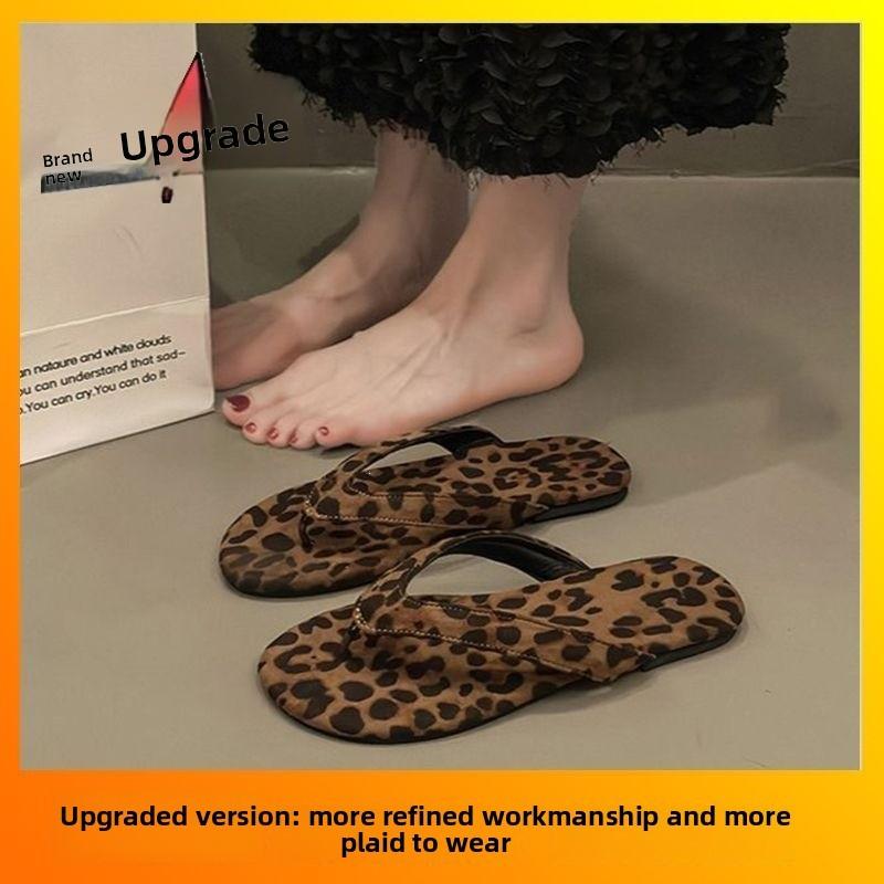 Female Flat Sandals With Waterproof Platform Pu Material For Casual Summer Wear