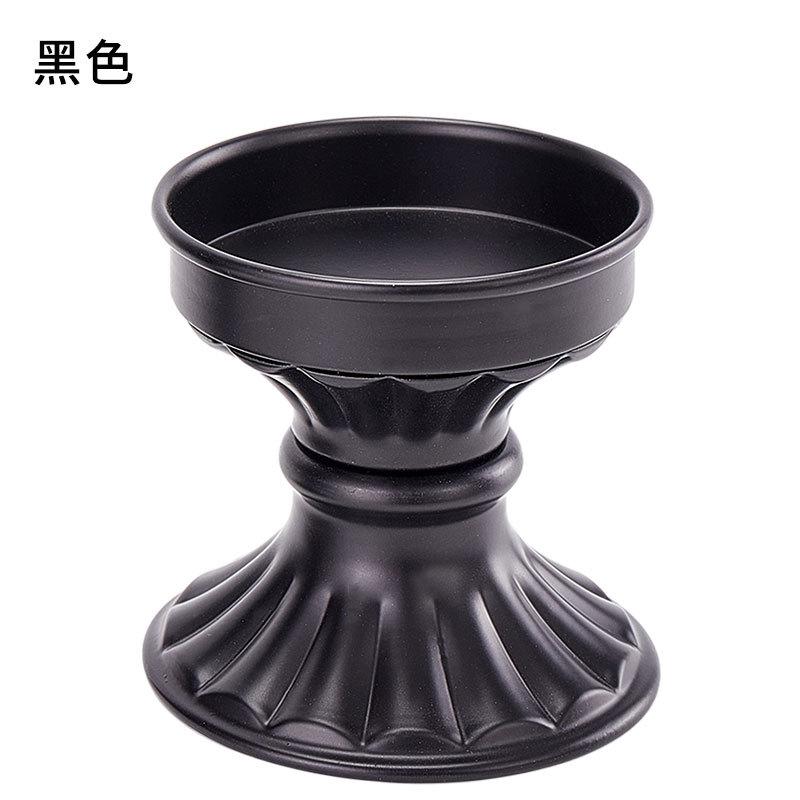 

Retro European Style Candle Holder Iron Art Carving Candlestick Wedding Party Decorations Home Decor Atmosphere Props