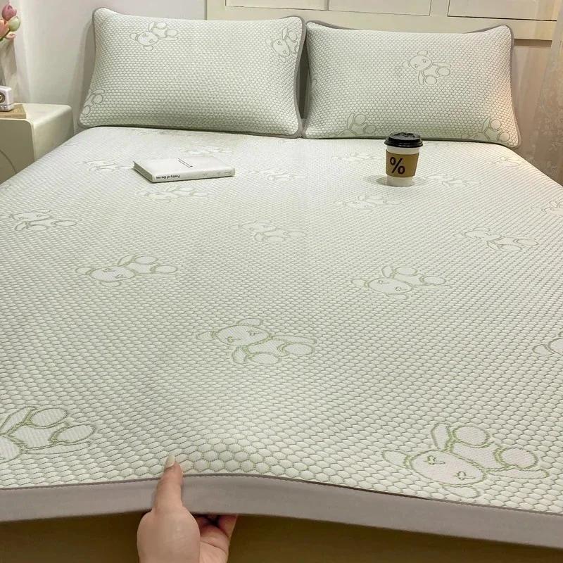Summer Cooling Quilted Mattress Protector Cover Thickened Breathable Mattress Topper for Single Double Queen King Size Bed