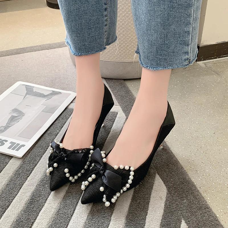 

Модные женские туфли на высоком каблуке с жемчужными нитями, кружевные туфли-лодочки с бантом, металлические, золотые, каблук свадебные туфли женские, блестящие, тканевые, когти, хауты 35 чёрный