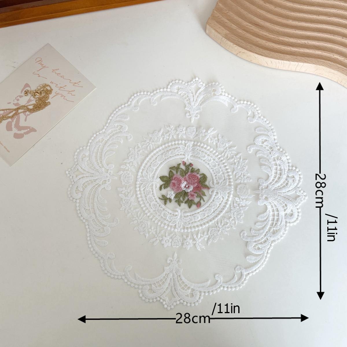 

Винтажная круглая кружевная подставка Элегантная кружевная подставка для послеобеденного чая Подставка для кофе Коврик для стола Аксессуары для обеденного стола 1pc