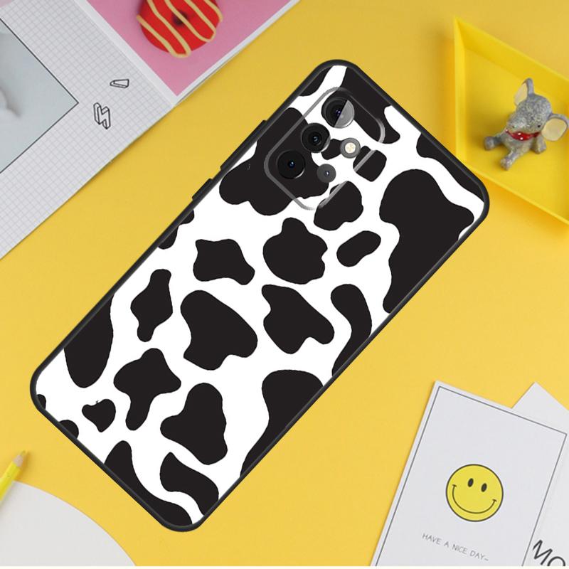 Чехол в черно-белый коровяк для Samsung Galaxy A54 A34 A14 A56 A52 A53 A16 A26 A36 A55 A35 A15 A32 A12 A33 A13 A17 Samsung A26