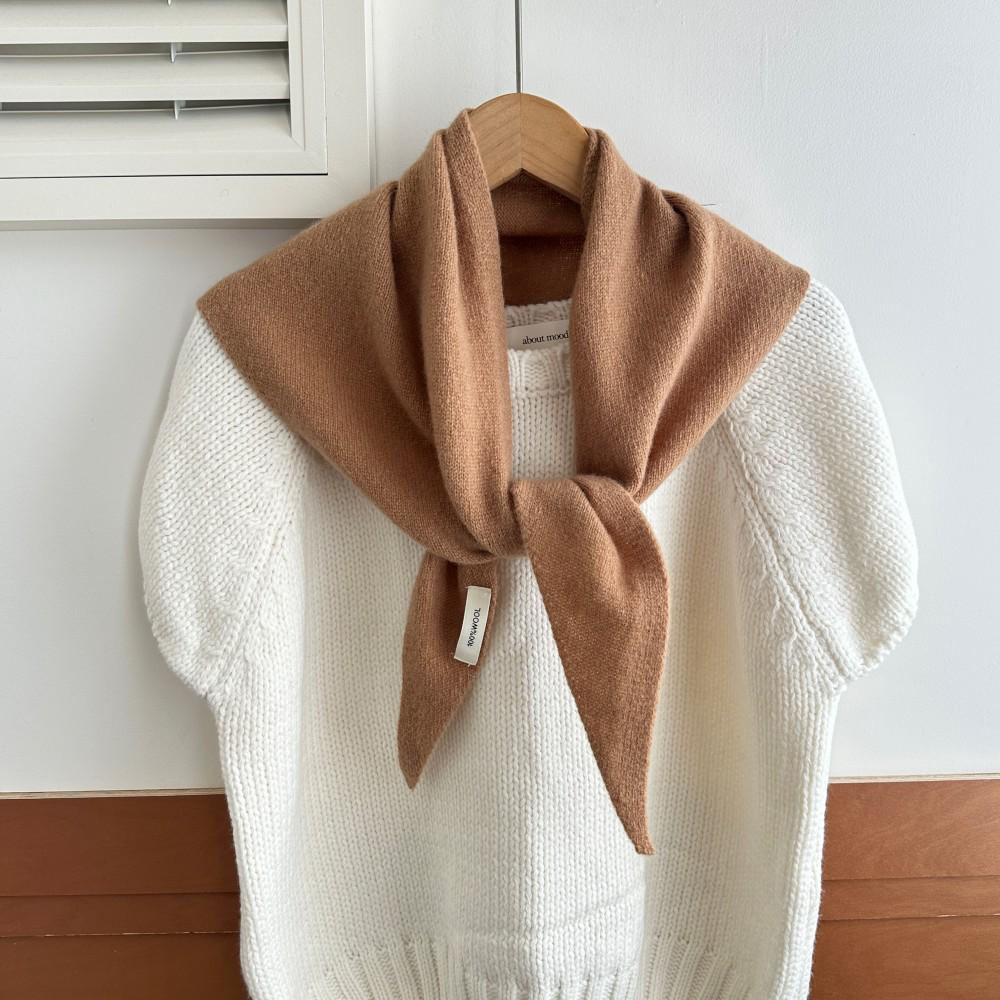 

Premium Australian Wool Triangle Scarf for Women - Cozy Autumn/Winter Neck Protection