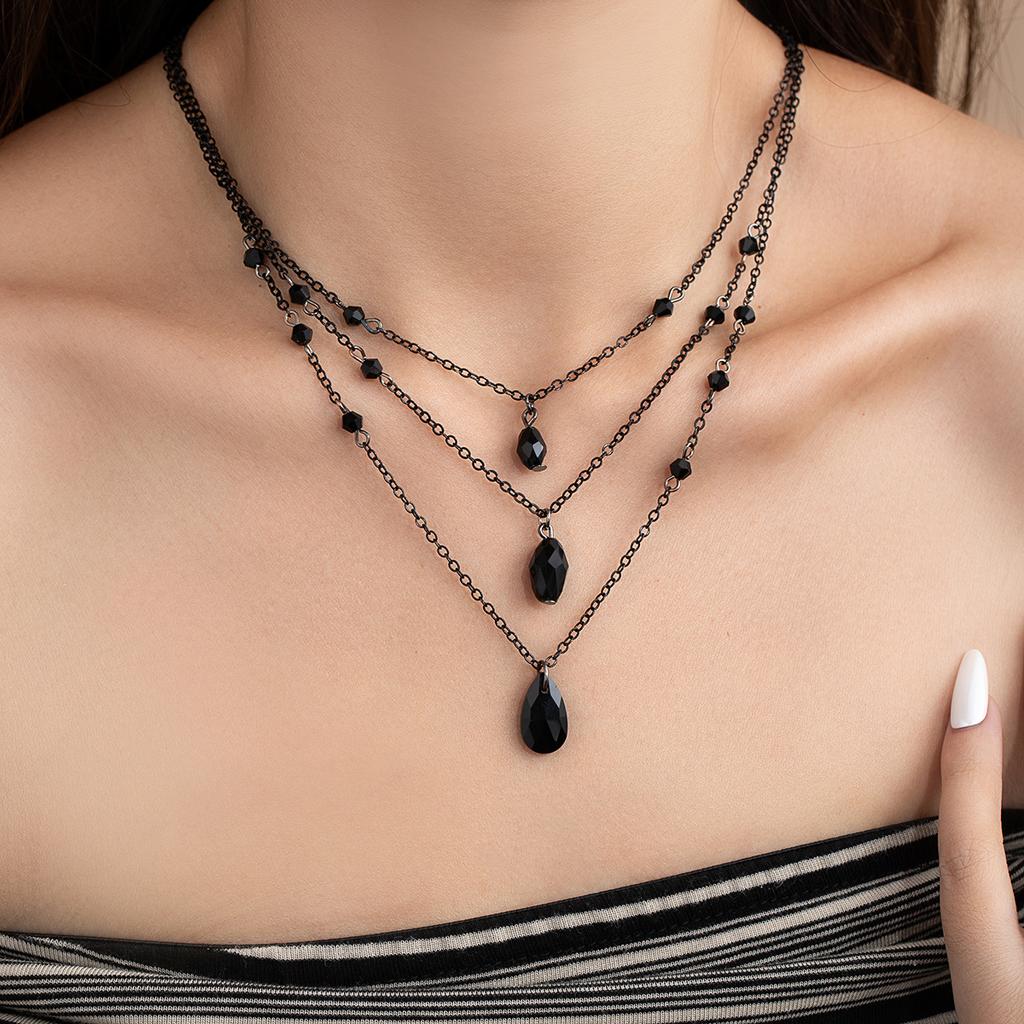Vintage Gothic Halloween Black Blood Drop Fringed Necklace Niche Stacked With Dark Wind Necklace