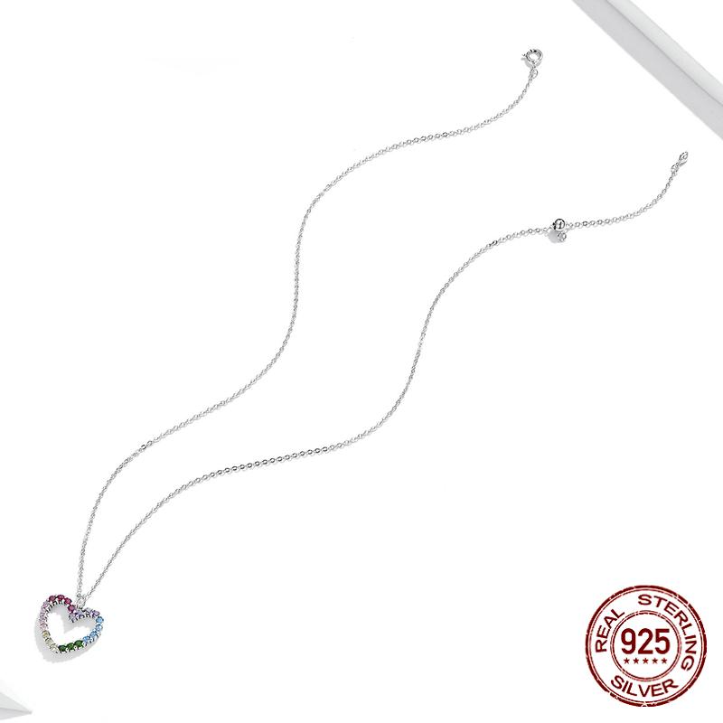 Stříbrný náhrdelník S925 s duhovým barevným vzorem srdce s láskou a oslnivým zirkonem pro ženy