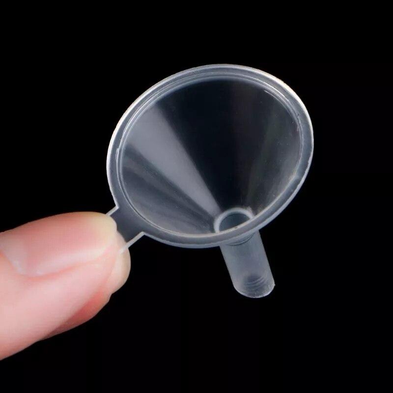 40pcs Mini Oil Funnels Kitchen Specialty Tools New Small Plastic for Perfume Diffuser Bottle Mini Liquid Oil Funnels Lab