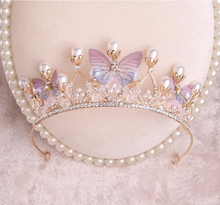 

Princess Crystal Crown: Women s Elegant Eighteenth Birthday & Bridal Headband
